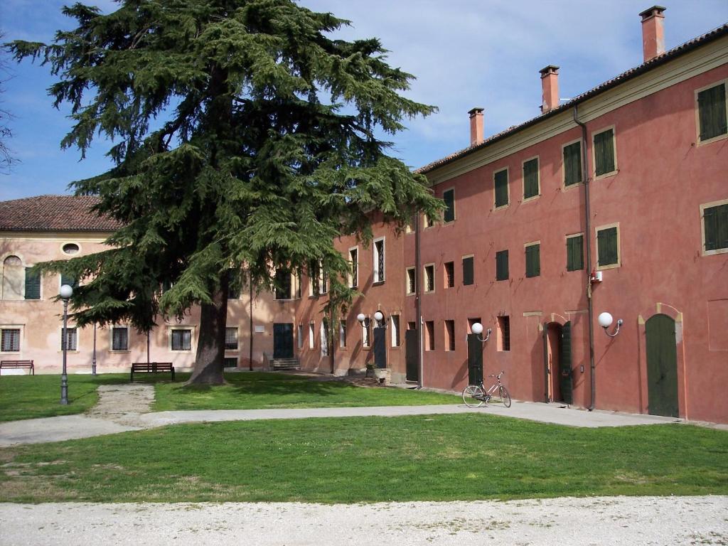 Hotel La Corte Correzzola Экстерьер фото
