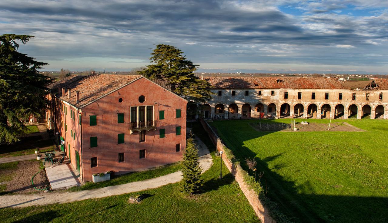 Hotel La Corte Correzzola Номер фото