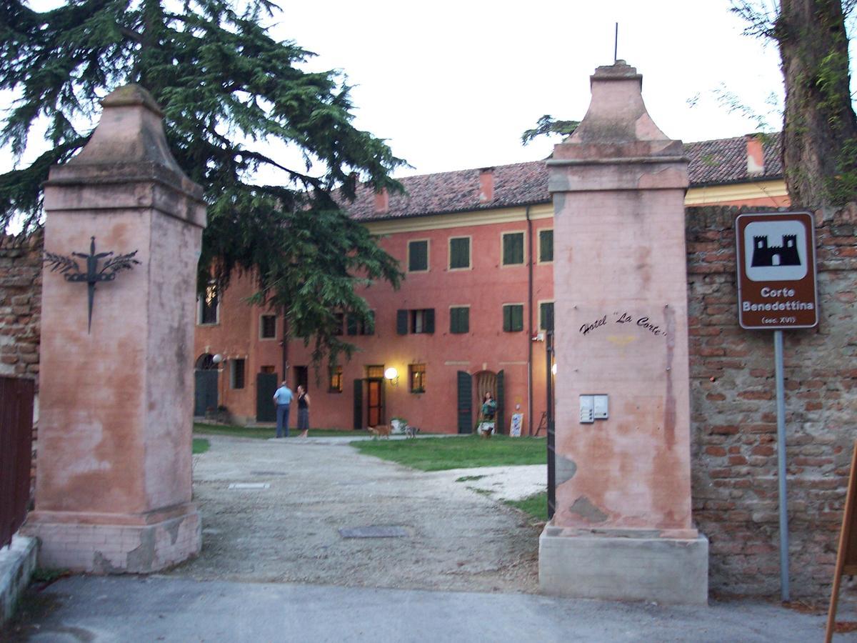 Hotel La Corte Correzzola Номер фото