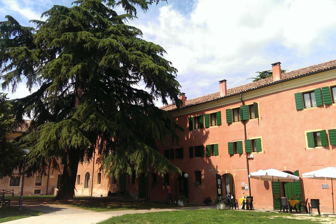 Hotel La Corte Correzzola Экстерьер фото